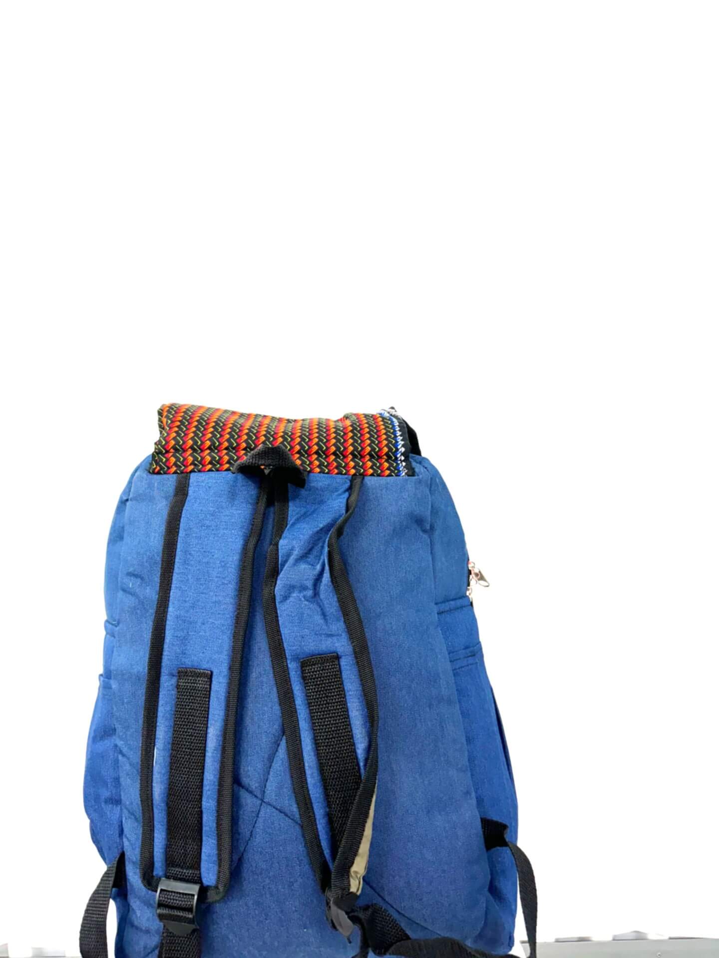 Accra Beauty Blue/gray/brown/white alternate view